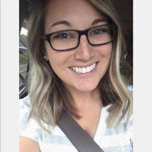 Meet your Posher, Melissa